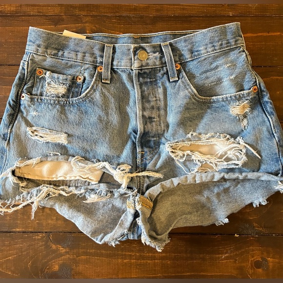 Women’s Levi 501 Shorts - Picture 1 of 4